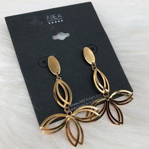 AREA - OS - NWT Golden Flower Dangle Earrings